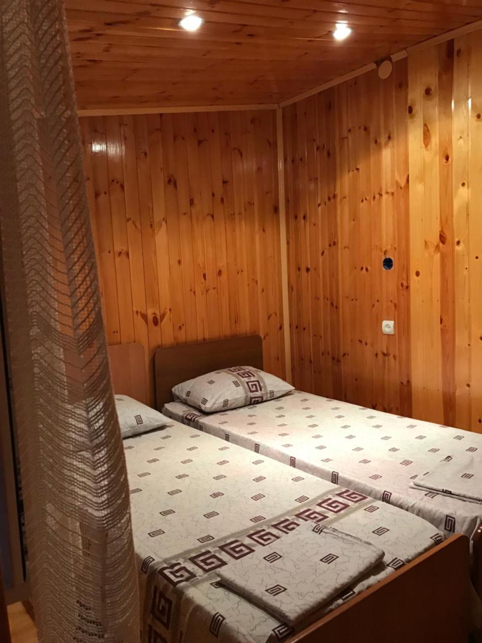 Гостевой Дом С Садом Hotell Gagry Eksteriør bilde